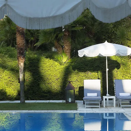 La Bastide De Tropez 쎙뜨호뻬