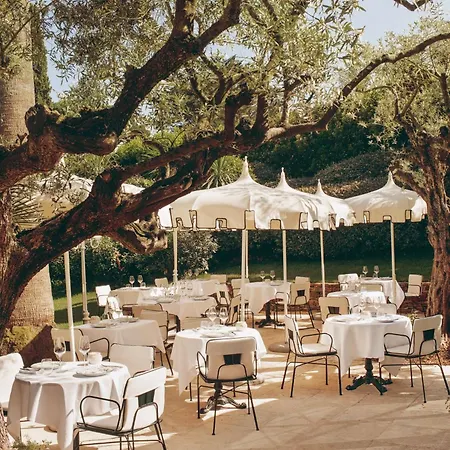 La Bastide De Tropez 쎙뜨호뻬